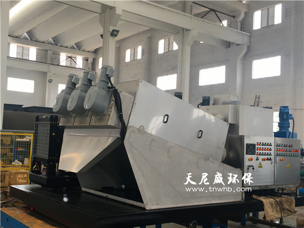 凯发k8娱乐官网app下载体育式汙泥脫水車