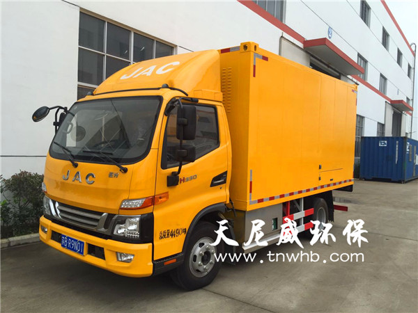 化糞池清理車